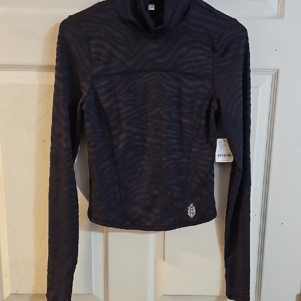 FP Movement Women's Acclimate Printed Turtleneck: BLACK/ANIMAL PRINT: NWT: XS